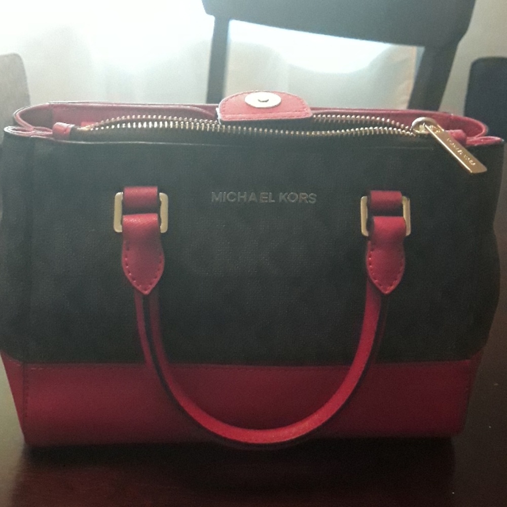 Michael Kors purse